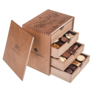 Chocolissimo - ChocoMassimo Best wishes - Pralinky v dřevěné krabičce 500 g