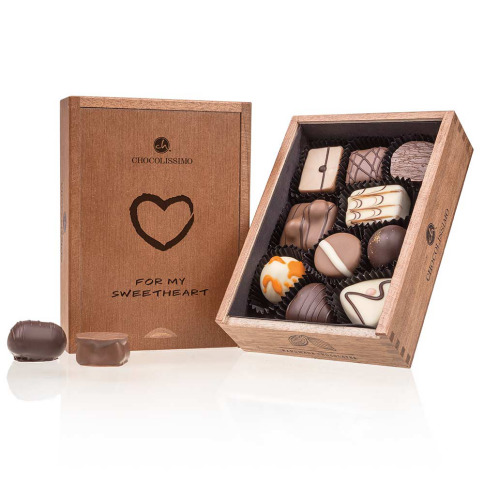 Chocolissimo - Elegance Valentine's - Pralinky v dřevěné krabičce 125 g