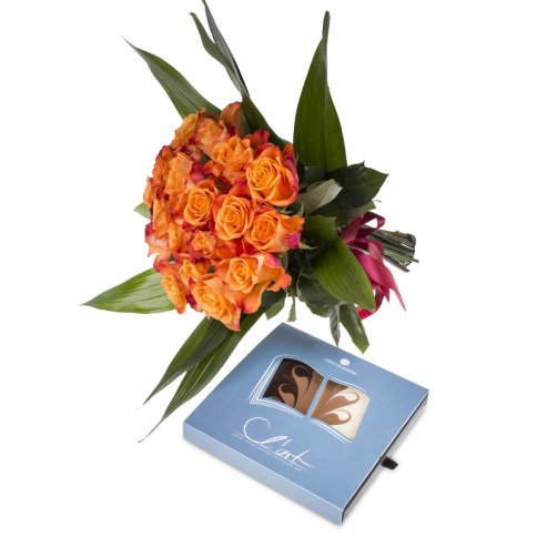 Chocolissimo - Kytice pomerančových růží a čokoláda ve tvaru knihy 180 g